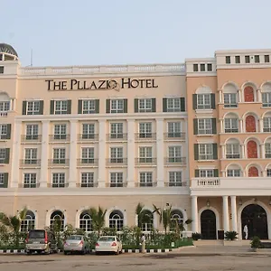 ***** Hotell The Pllazio Indien